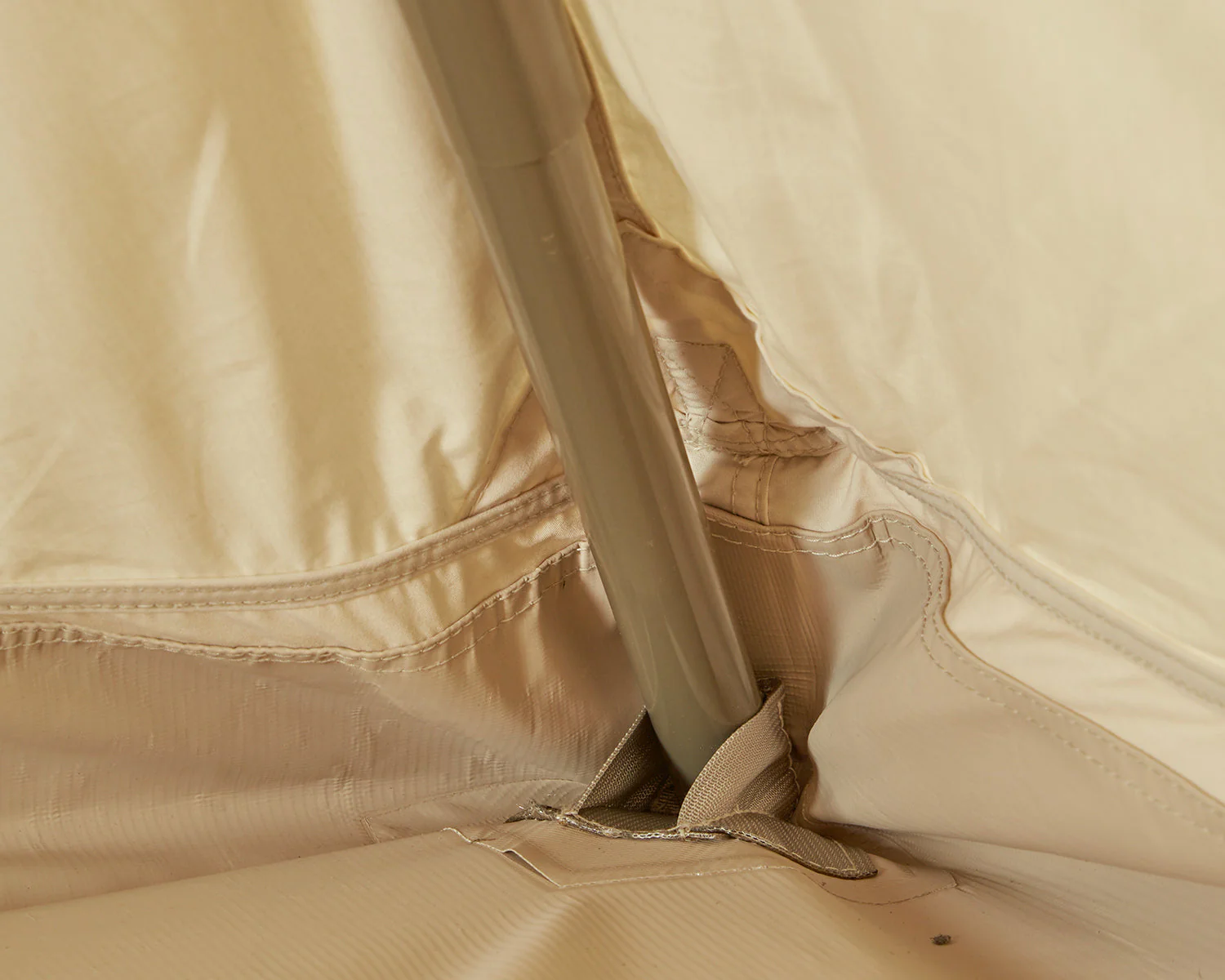 Midgard 9.2 Glamping Tent - 9.2 m² | 6 person | Sandshell - Image 7